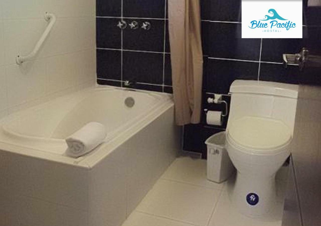 Hostal Blue Pacific Manta Exterior foto